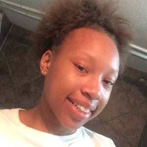 Meet your Posher, Ainka